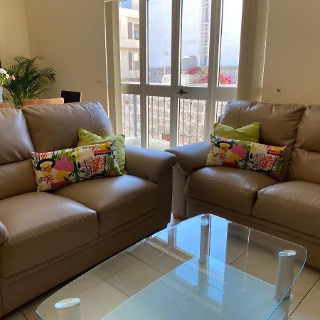 Newly Refurbished Mellieha Central Apartment מראה חיצוני תמונה